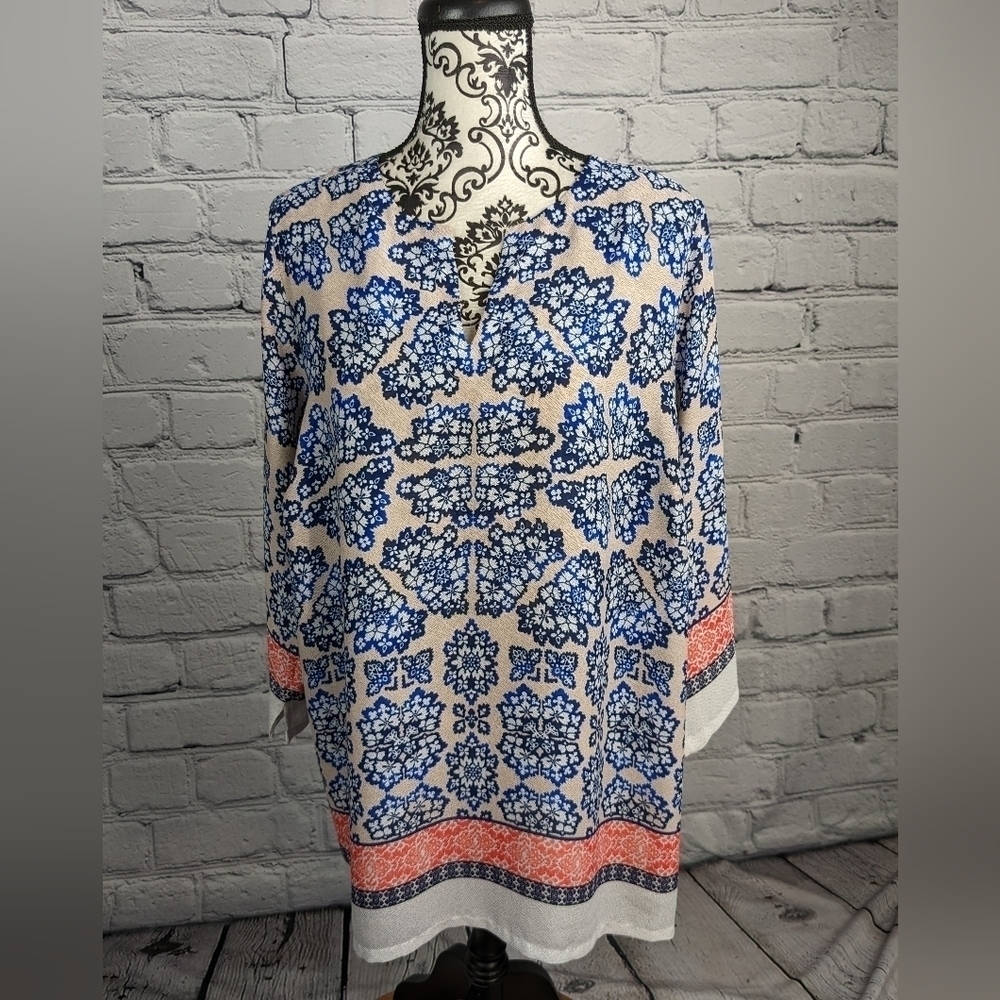 Violet + Claire women's floral print long sleeve top size 1x semi sheer top bb19